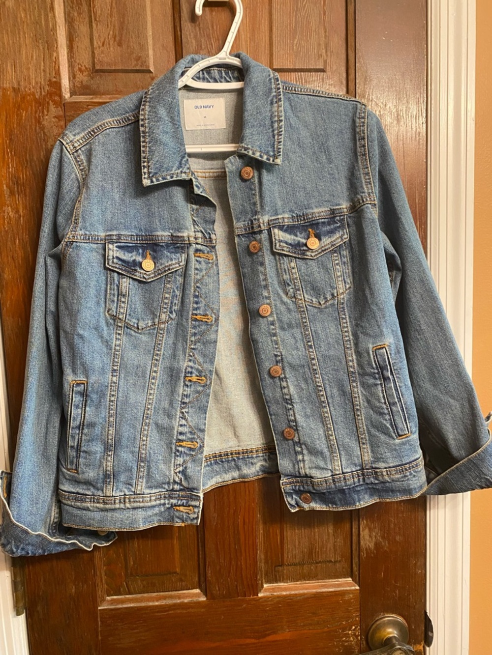 Old Navy Medium Wash Denim Jacket in Light Blue